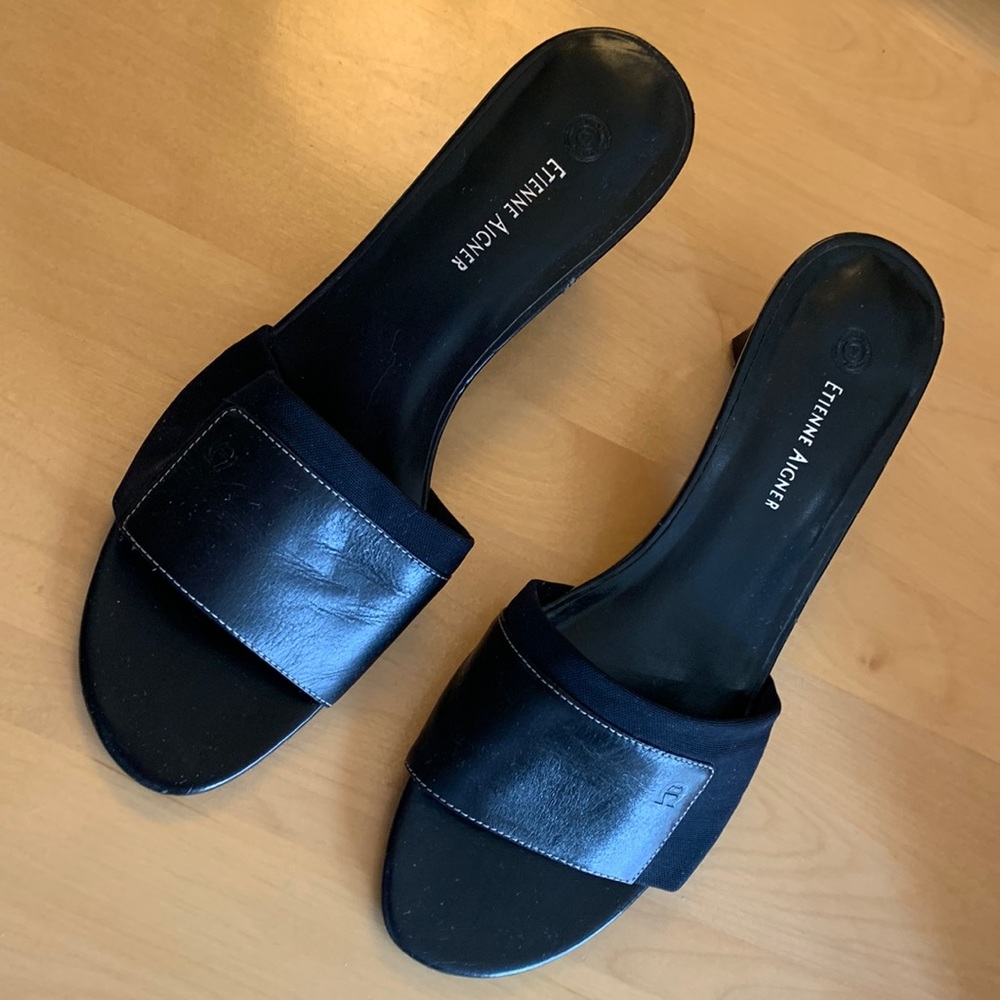 Etienne Aigner black sz 9.5 leather and fabric slides with sculpted 2.5” heel